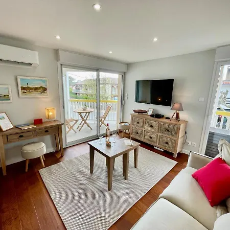 Lägenhet Au Phare Du Cap