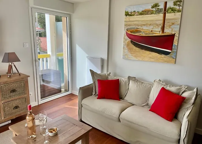 Апартаменты Au Phare Du Cap