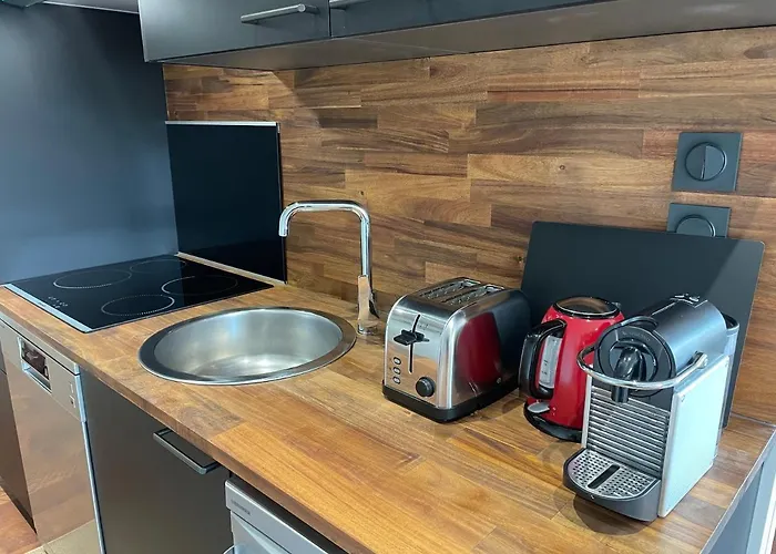 Апартаменты Au Phare Du Cap *